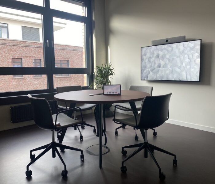 collaborative-meeting-room-solution-3